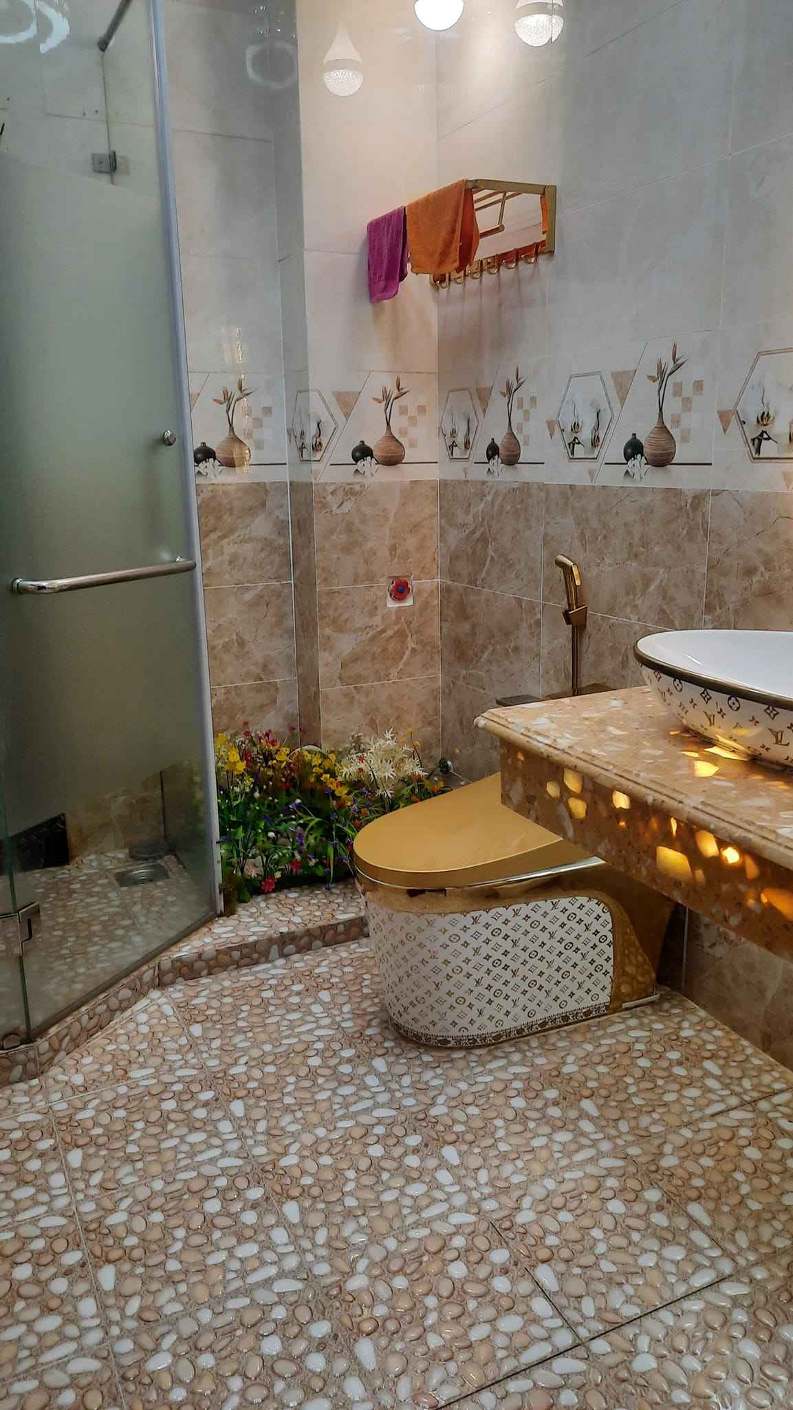 TIẾN DẠNG BÁN NHÀ MẶT TIỀN ĐƯỜNG GÒ DẦU DIỆN TÍCH LỚN, TÂN PHÚ 230 M2 TIẾN DẠNG BÁN NHÀ MẶT TIỀN ĐƯỜNG GÒ DẦU DIỆN TÍCH LỚN, TÂN PHÚ 230 M2