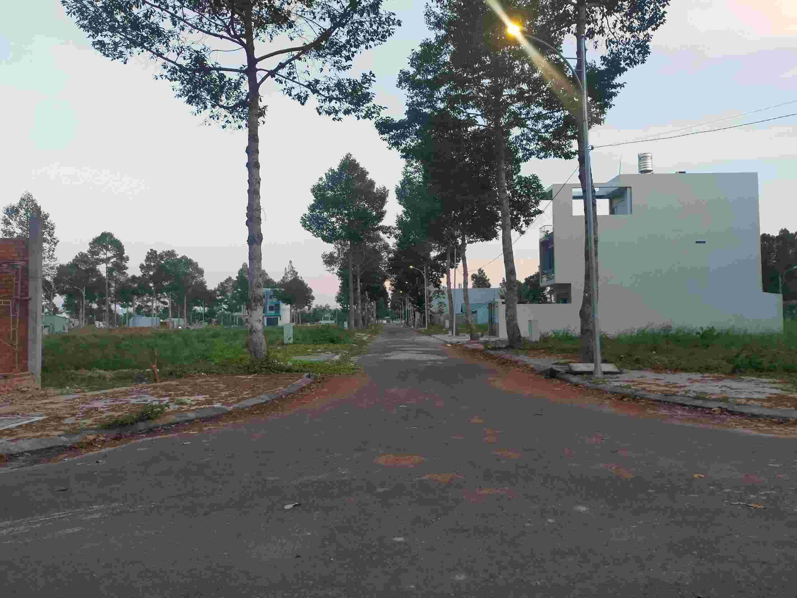 CHÍNH CHỦ BÁN ĐẤT MẶT TIỀN ĐƯỜNG SỐ 8, KDC NGÂN THUẬN, BÌNH THỦY, CẦN THƠ CHÍNH CHỦ BÁN ĐẤT MẶT TIỀN ĐƯỜNG SỐ 8, KDC NGÂN THUẬN, BÌNH THỦY, CẦN THƠ