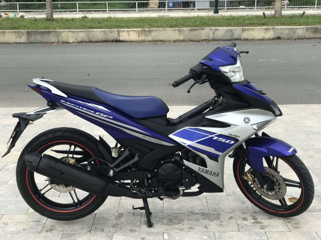 TRUNG TÂM OTO- XE MÁY LUXURY 371 –KẾT NỐI NIỀM TIN TRUNG TÂM OTO- XE MÁY LUXURY 371 –KẾT NỐI NIỀM TIN