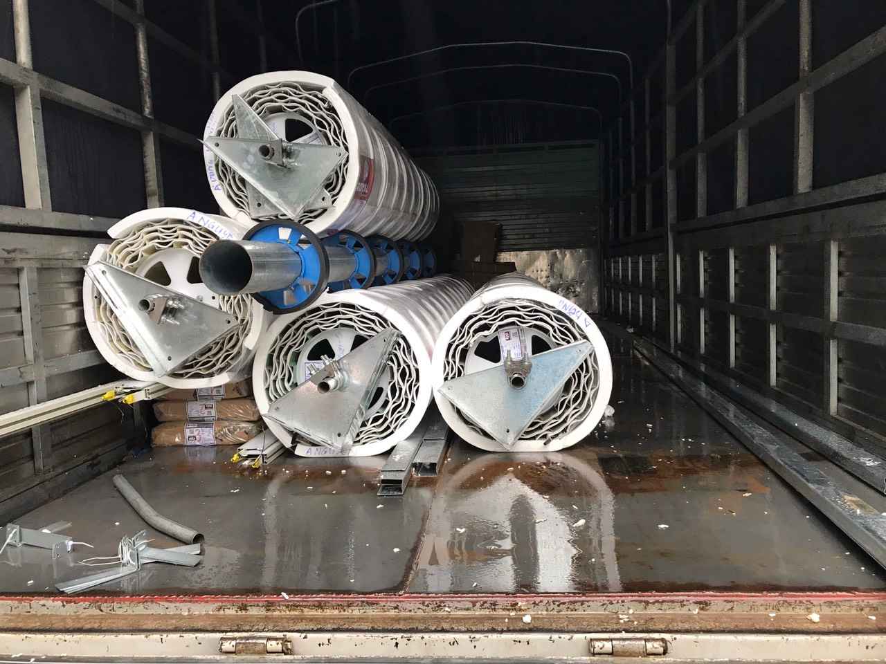 CỬA CUỐN – CỬA KÍNH XIN KÍNH CHÀO QUÝ KHÁCH CỬA CUỐN – CỬA KÍNH XIN KÍNH CHÀO QUÝ KHÁCH