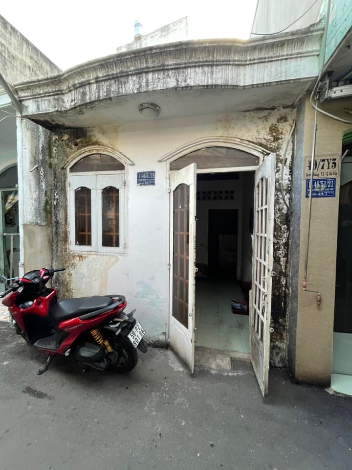 BÁN 1146/51/19 QUANG TRUNG P8 GV HCM . - DT : 3M5,5M CẤP 4 , HẺM NHỰA 3,5M .. BÁN 1146/51/19 QUANG TRUNG P8 GV HCM . - DT : 3M5,5M CẤP 4 , HẺM NHỰA 3,5M ..