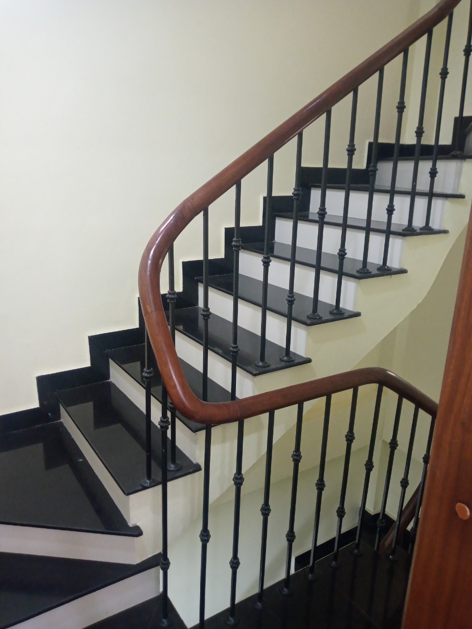 CHÍNH CHỦ BÁN NHÀ NGÕ 16/3 PHỐ THƯỢNG THỤY, PHÚ THƯỢNG, TÂY HỒ DT38M2X5 CHÍNH CHỦ BÁN NHÀ NGÕ 16/3 PHỐ THƯỢNG THỤY, PHÚ THƯỢNG, TÂY HỒ DT38M2X5