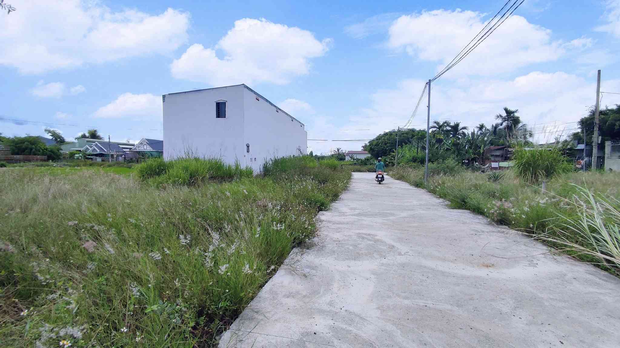 BÁN ĐẤT XÃ DIÊN PHÚ HUYỆN DIÊN KHÁNH GẦN CỤM CÔNG NGHIỆP DIÊN PHÚ CÁCH