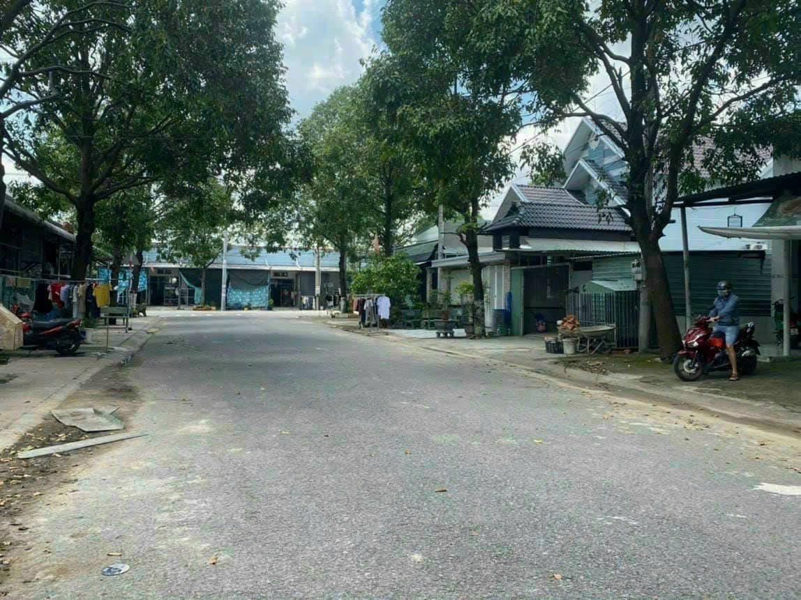 CẦN BÁN GẤP 2 LÔ ĐẤT TDC HOÀ LỢI..HOÀ PHÚ..TP MỚI BÌNH DƯƠNG CẦN BÁN GẤP 2 LÔ ĐẤT TDC HOÀ LỢI..HOÀ PHÚ..TP MỚI BÌNH DƯƠNG