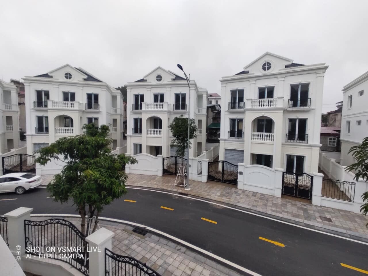 CHÍNH CHỦ BÁN GẤP BIỆT THỰ LÔ GÓC 178 M2 MẶT PHỐ ĐIỆN BIÊN, TP YÊN BÁI,