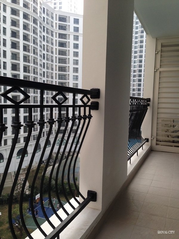 CĂN HỘ VINHOMES ROYAL CITY 2PN 2WC GIÁ CỰC TỐT