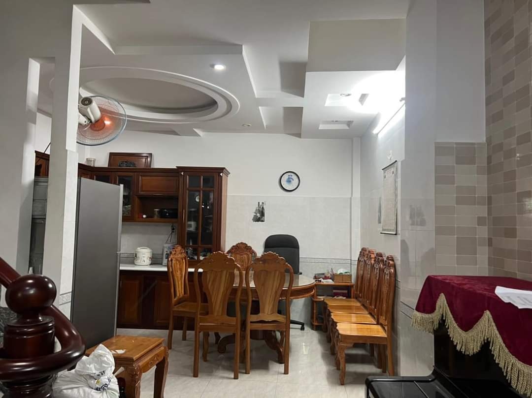HẺM Ô TÔ ĐỖ CỬA KHU PHÂN LÔ ĐỒNG BỘ BÀU CÁT, 4 TẦNG 50M2 GIÁ 5.X (NHỎ XÍU). HẺM Ô TÔ ĐỖ CỬA KHU PHÂN LÔ ĐỒNG BỘ BÀU CÁT, 4 TẦNG 50M2 GIÁ 5.X (NHỎ XÍU).