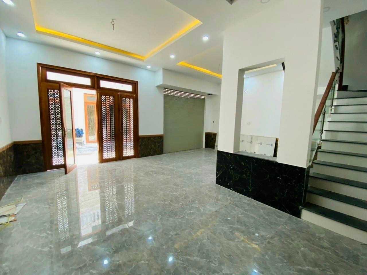 BÁN NHÀ 3 TẦNG 220M2 NGAY CHỢ BÌNH CHÁNH 3.050 TỶ BÁN NHÀ 3 TẦNG 220M2 NGAY CHỢ BÌNH CHÁNH 3.050 TỶ
