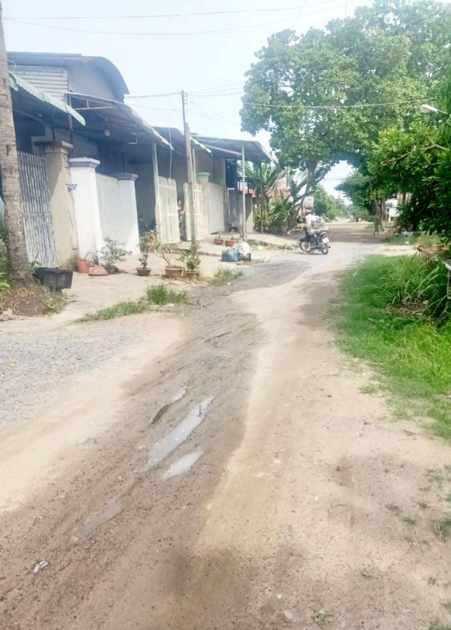 BÁN ĐẤT TÂY NINH THỊ XÃ HÒA THÀNH ĐƯỜNG SỐ 30 NGUYỄN VĂN LINH (126M2) 610 T.. BÁN ĐẤT TÂY NINH THỊ XÃ HÒA THÀNH ĐƯỜNG SỐ 30 NGUYỄN VĂN LINH (126M2) 610 T..