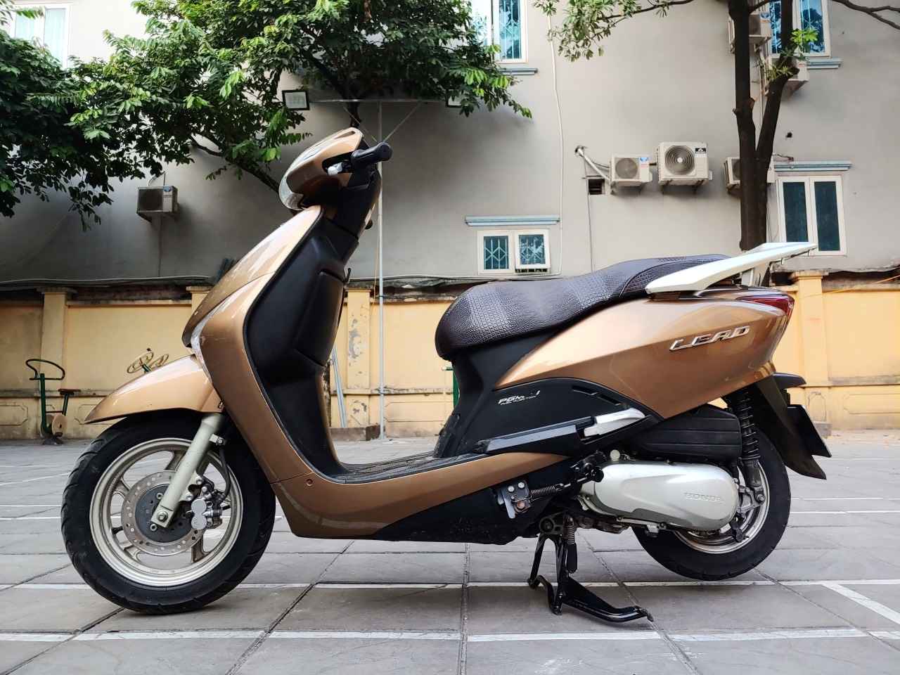 XE MÁY _NGỌC TÚ XIN KÍNH CHÀO QUÝ KHÁCH